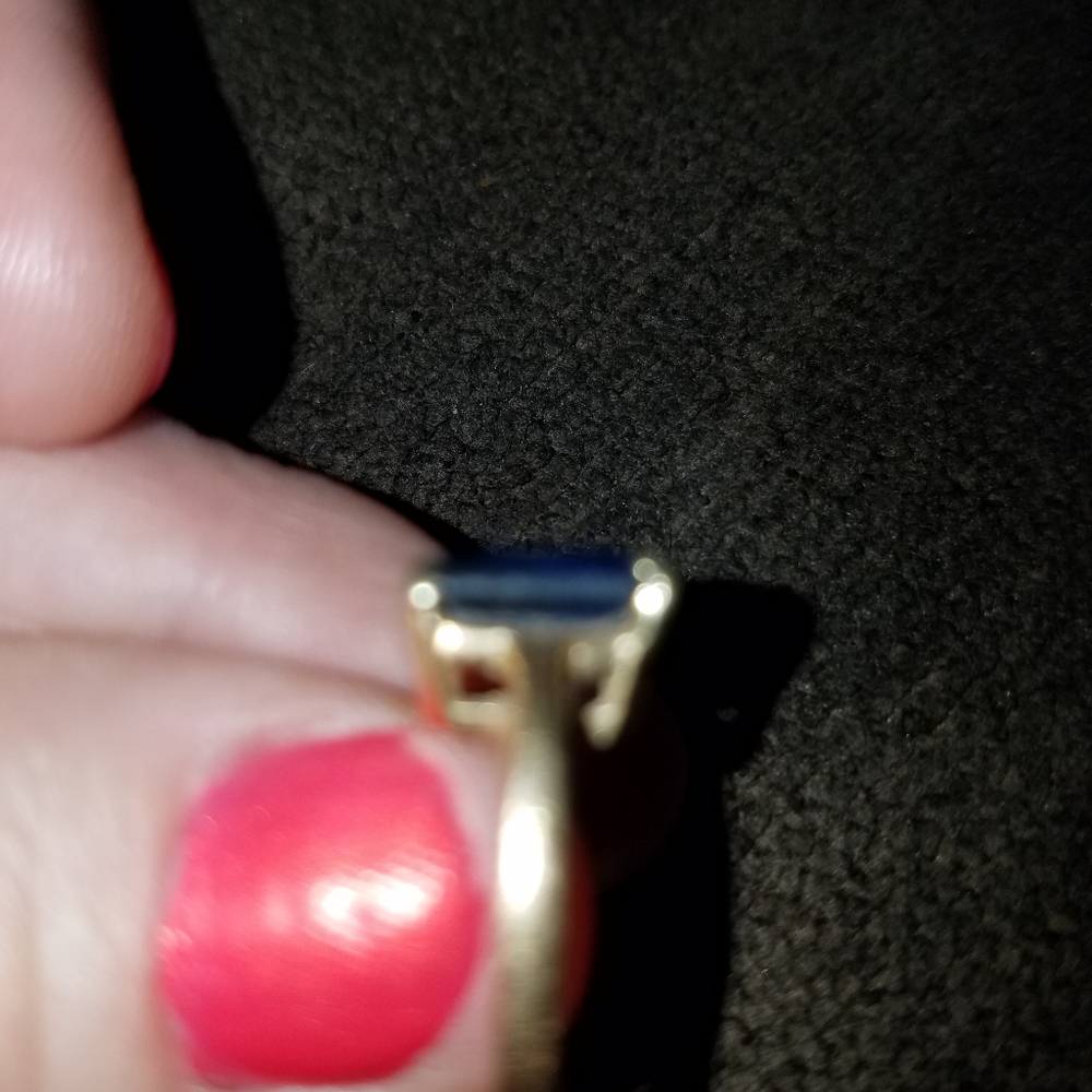 Ring - Picture 2 of 4